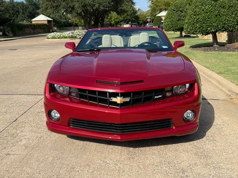 Used 2013 Chevrolet Camaro SS w/ RS Package image 9