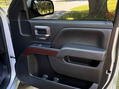 Used 2019 GMC Sierra 1500 SLE w/ SLE Value Package AWD/4WD image 22