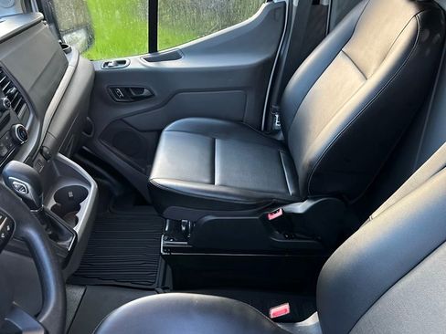 Used 2023 Ford Transit 250 Medium Roof w/ Load Area Protection Package image 13