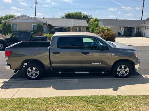 Used 2007 Toyota Tundra SR5 RWD image 2