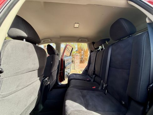 Used 2015 Nissan Rogue S image 15