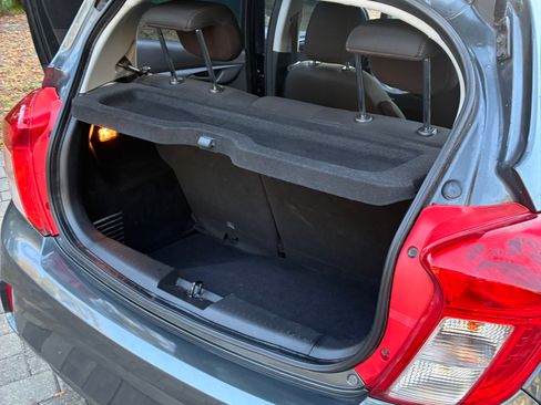 Used 2021 Chevrolet Spark LT image 14