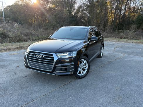 Used 2017 Audi Q7 3.0T Premium image 1