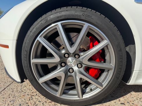 Used 2013 Aston Martin V8 Vantage Roadster image 17