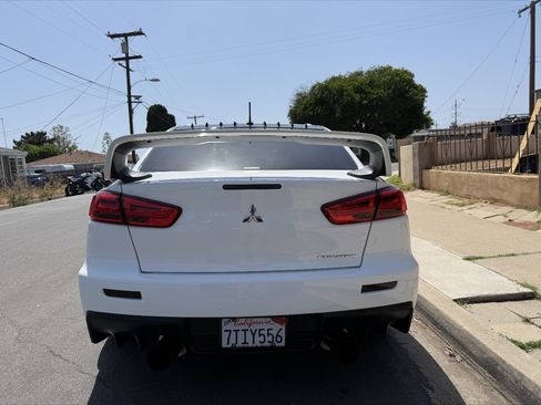 Used 2014 Mitsubishi Lancer Evolution GSR image 2