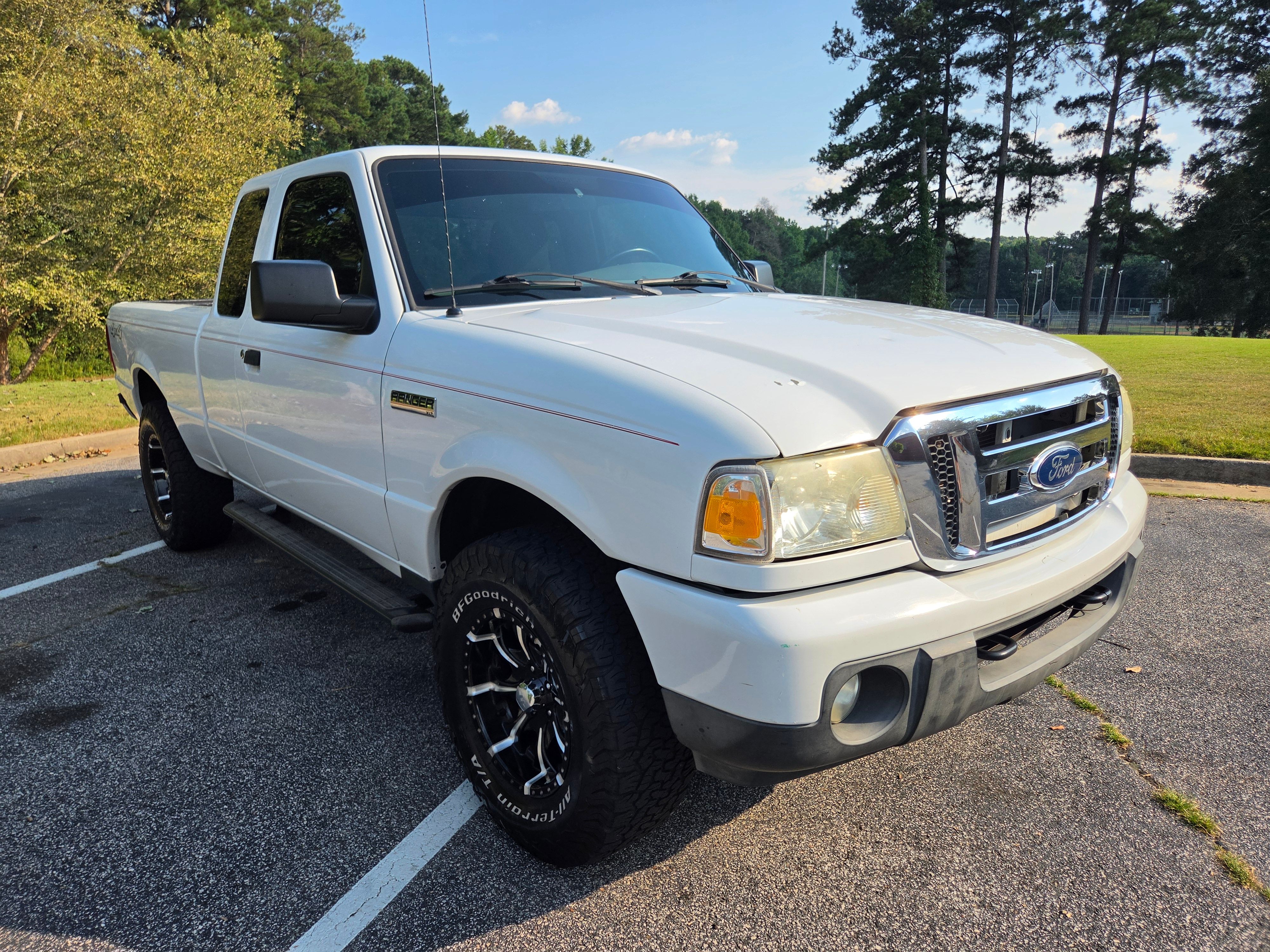 Used 2011 Ford Ranger XLT w/ Payload Pkg 2 AWD/4WD image 8