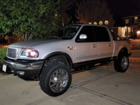 Used 2003 Ford F150 XLT image 12