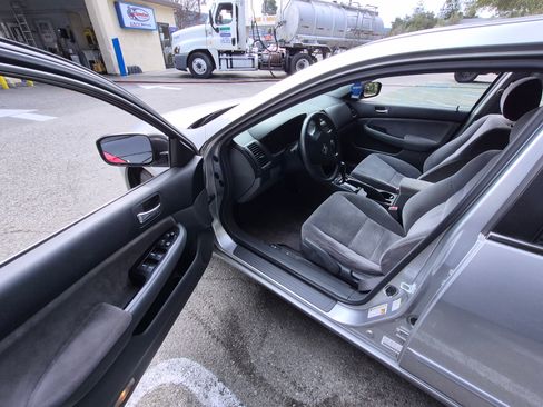 Used 2007 Honda Accord SE image 11