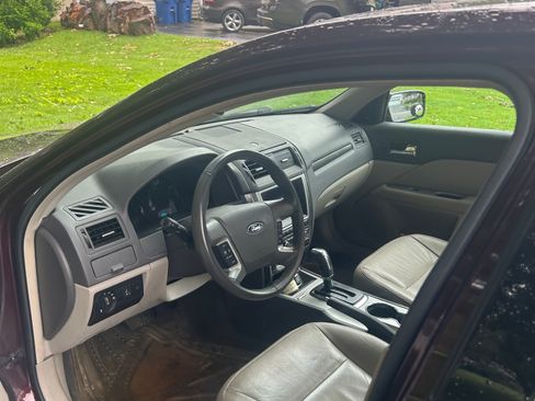 Used 2012 Ford Fusion SEL FWD image 8