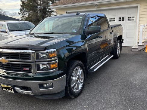 Used 2015 Chevrolet Silverado 1500 LT image 2