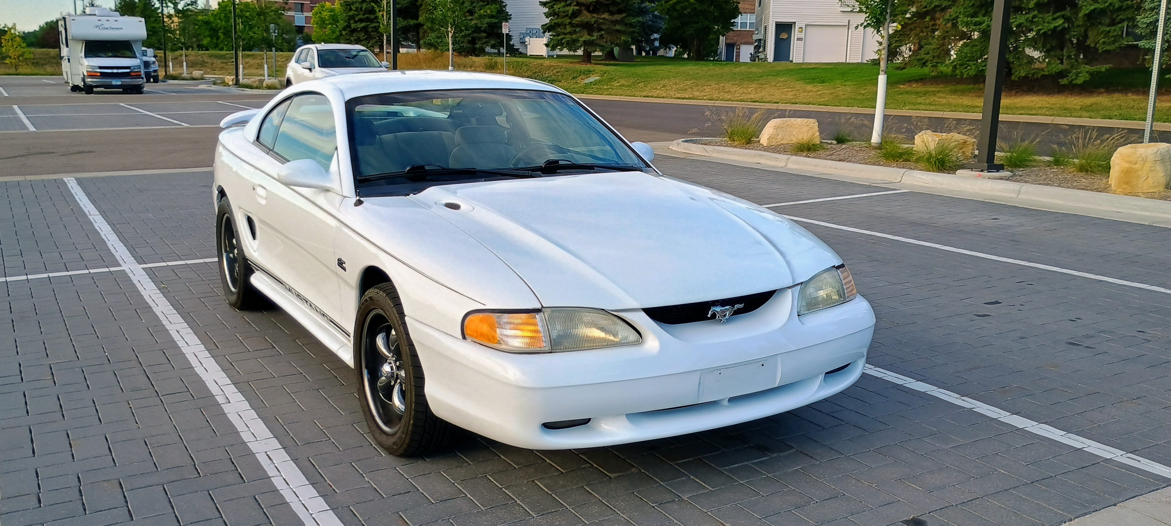 Used 1995 Ford Mustang GT RWD image 9