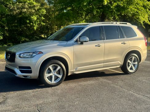 Used 2016 Volvo XC90 T5 Momentum FWD image 1