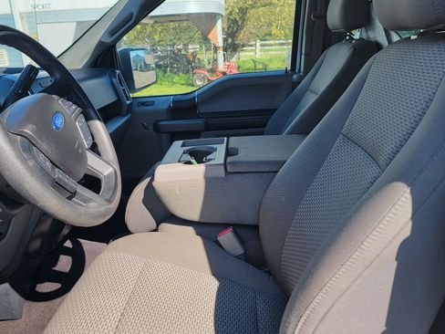 Used 2016 Ford F150 XLT image 11