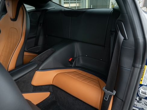 Used 2023 Ferrari Roma image 30