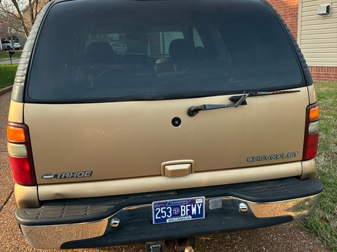 Used 2001 Chevrolet Tahoe LT w/ LT Preferred Equipment Group image 6