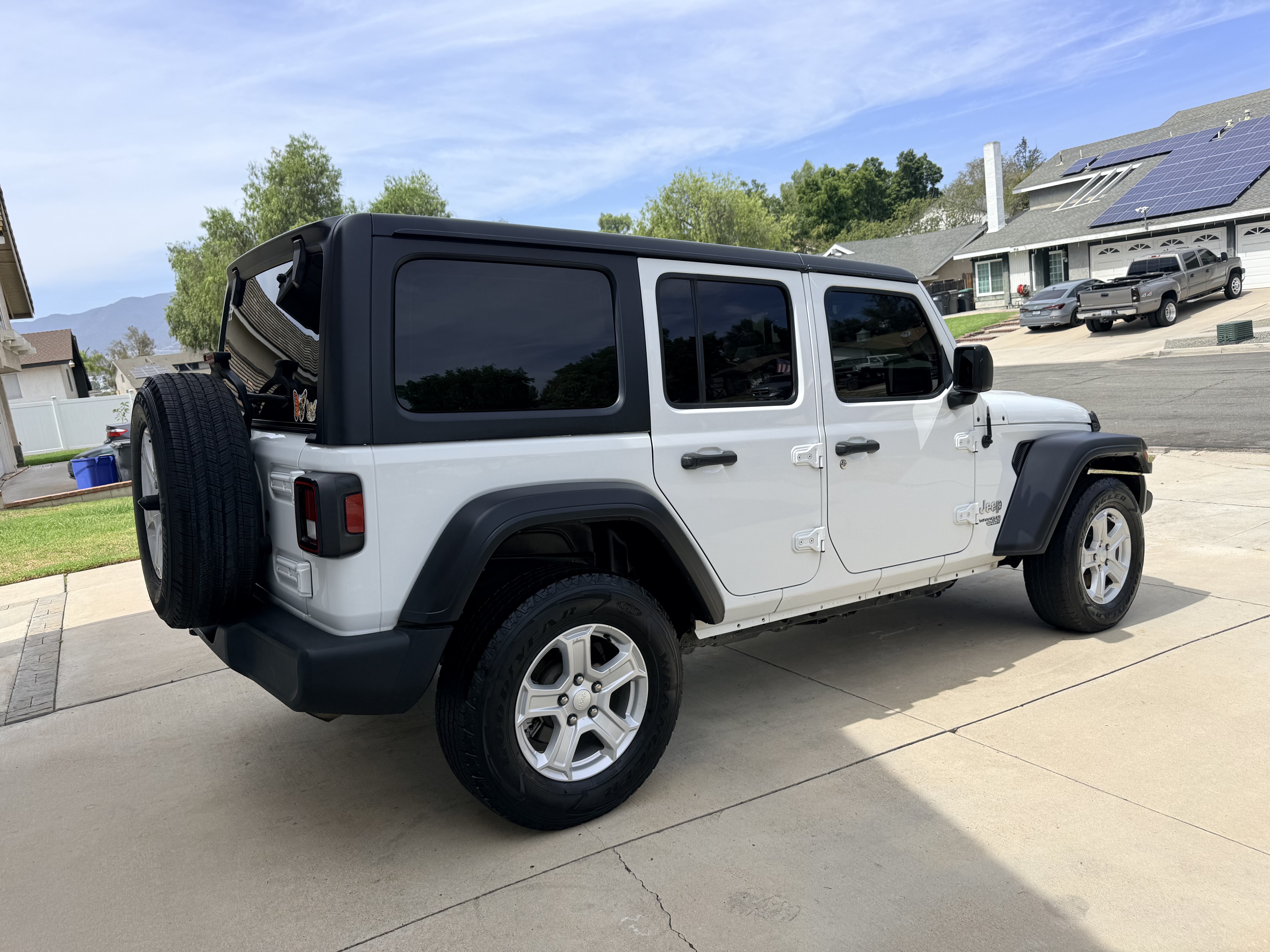 Used 2021 Jeep Wrangler Unlimited Sport AWD/4WD image 2