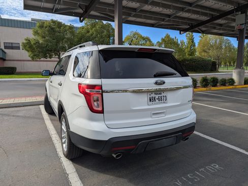 Used 2015 Ford Explorer 4WD image 16