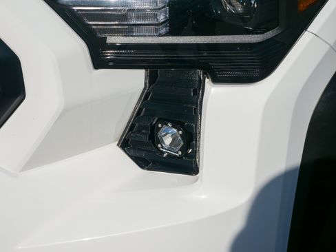 Used 2024 Toyota Tacoma TRD Off-Road image 13