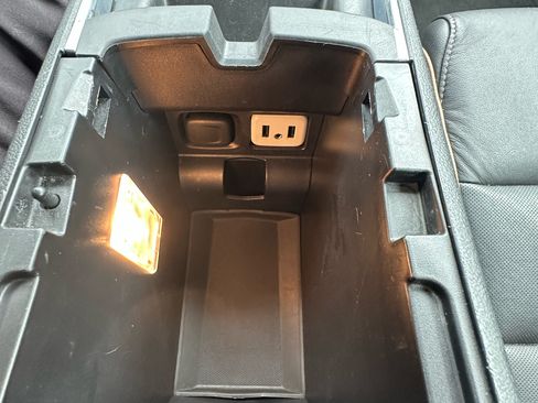 Used 2017 Chevrolet Impala Premier image 18