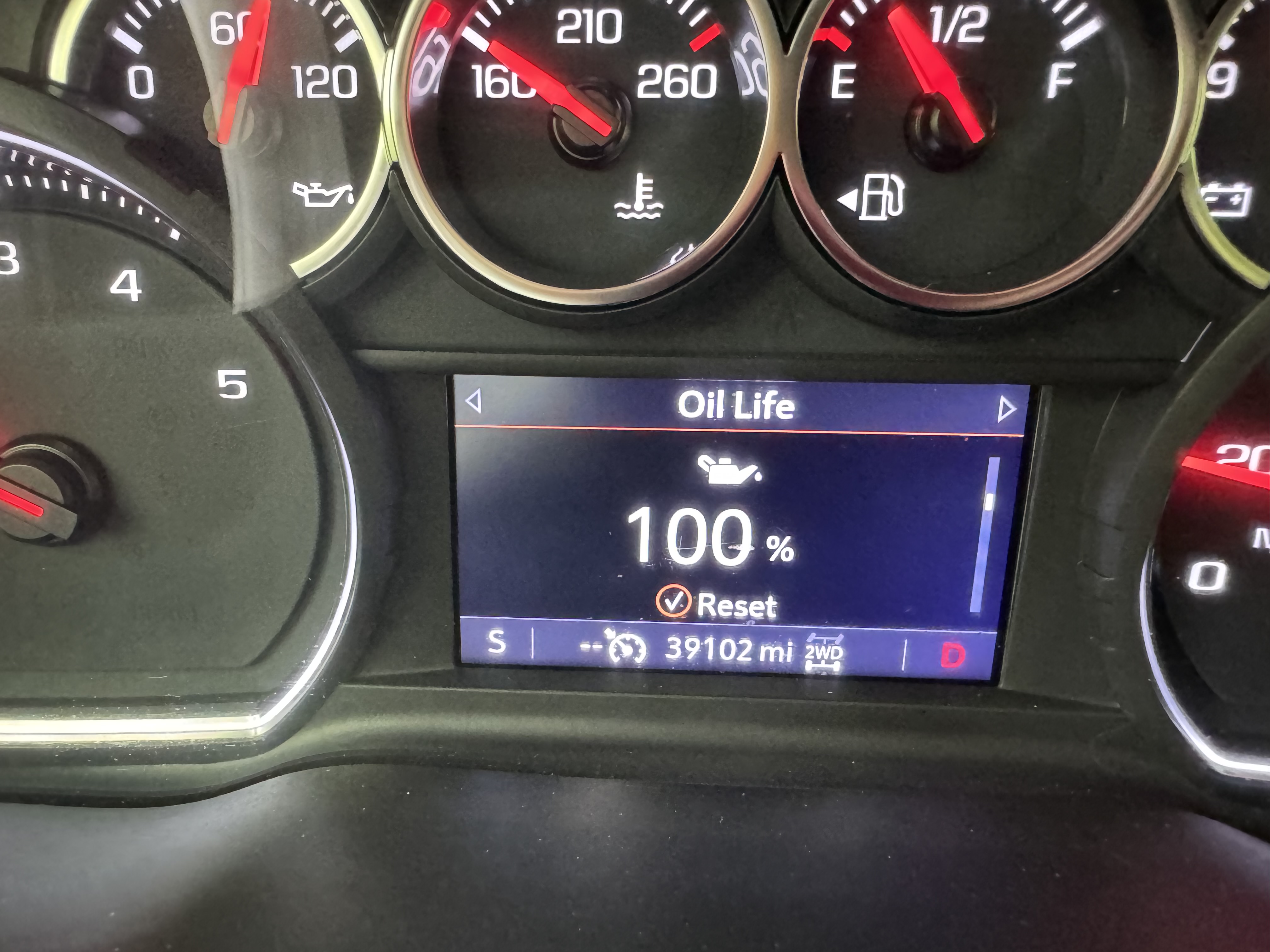 Used 2023 Chevrolet Silverado 3500 LT w/ Convenience Package AWD/4WD image 2