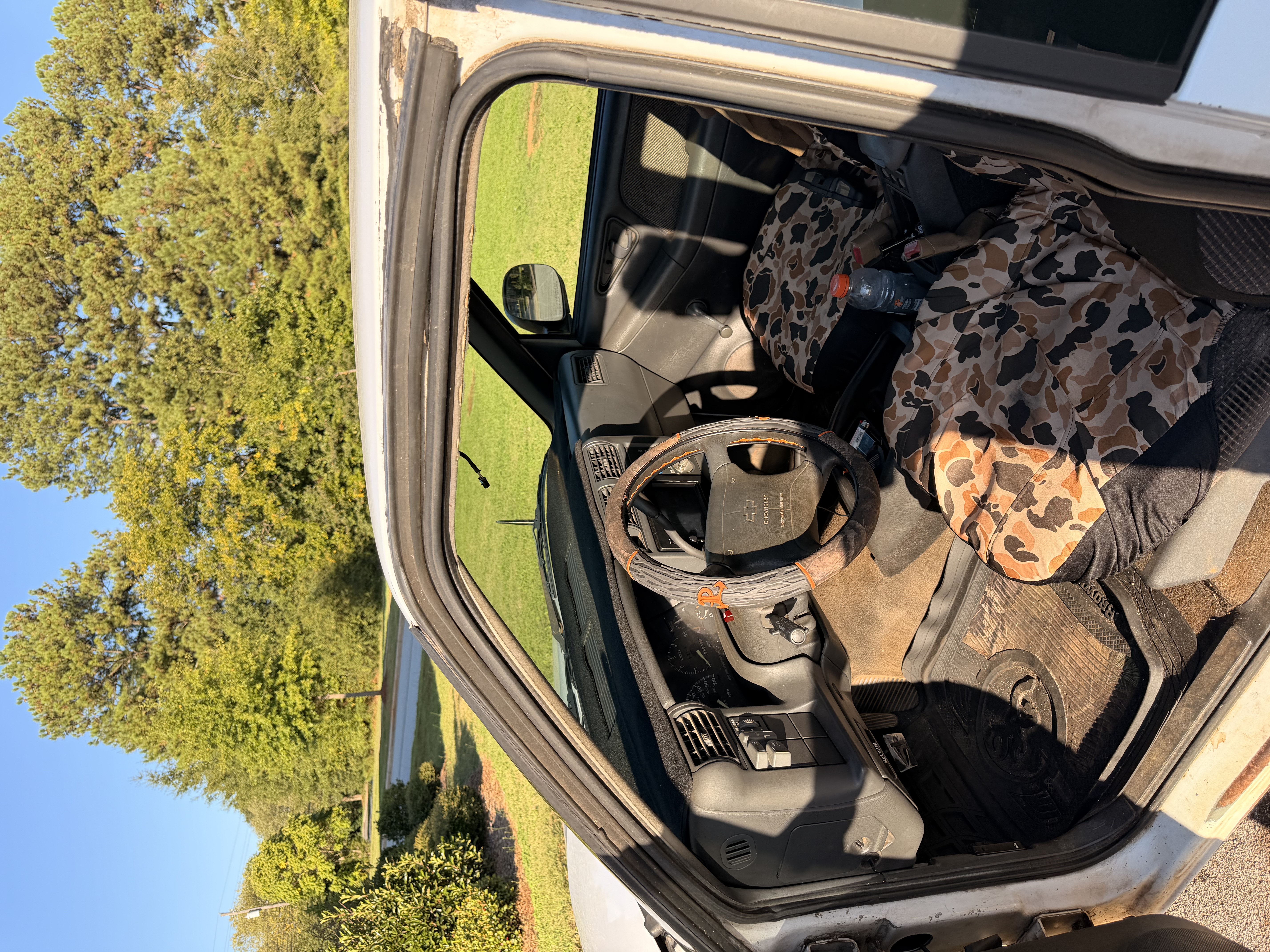 Used 1997 Chevrolet S10 Pickup LS RWD image 6