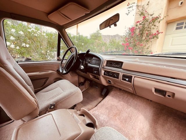 Used 1993 Ford F150 XL RWD image 2