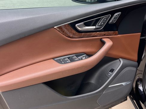 Used 2017 Audi Q7 3.0T Premium Plus image 17