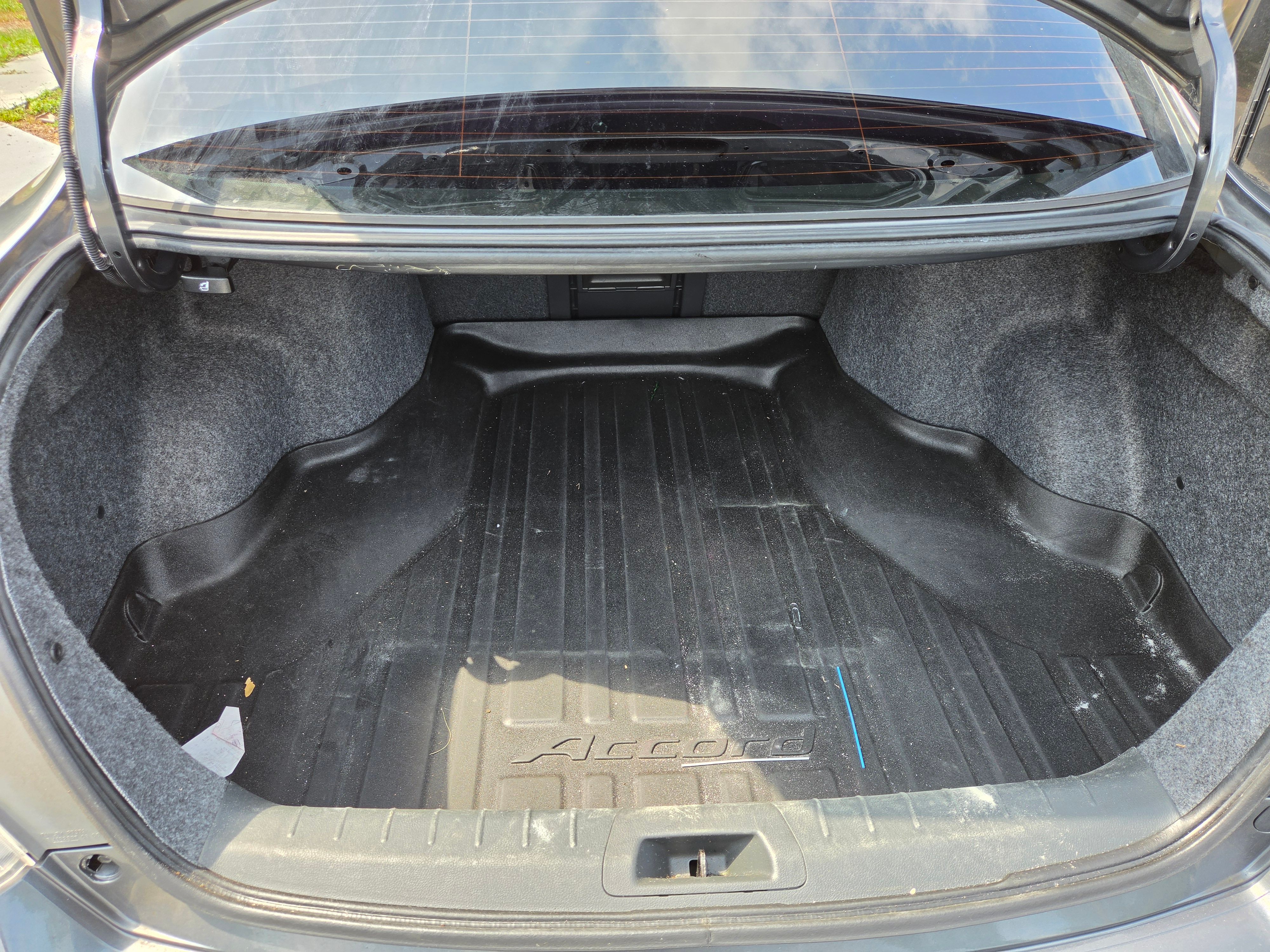 Used 2012 Honda Accord LX image 8