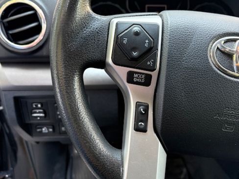 Used 2018 Toyota Tundra SR5 image 18