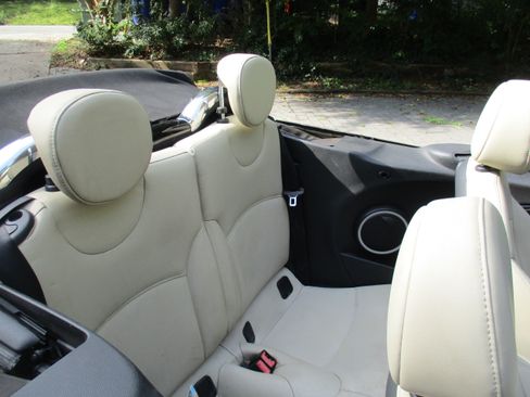 Used 2012 MINI Cooper S image 19