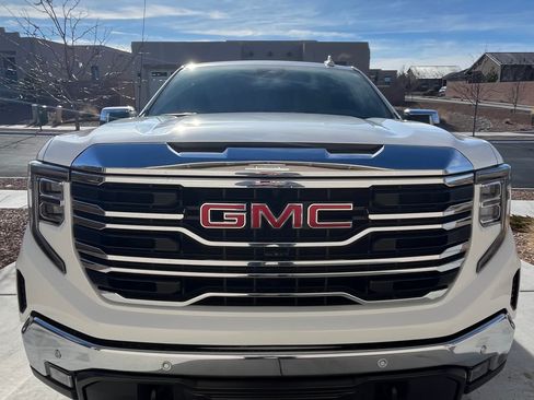 Used 2024 GMC Sierra 1500 SLT w/ SLT Premium Plus Package image 2