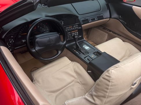 Used 1994 Chevrolet Corvette Convertible image 9