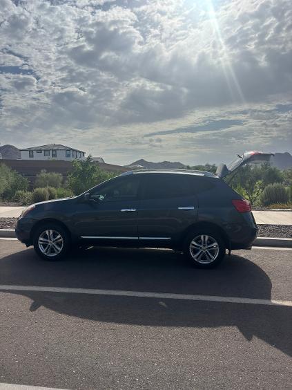 Used 2013 Nissan Rogue SV w/ Premium Pkg AWD/4WD image 5
