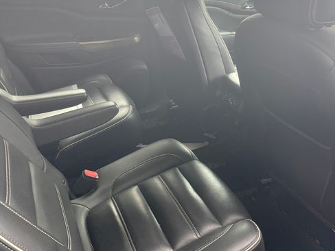 Used 2019 GMC Acadia Denali AWD/4WD image 6