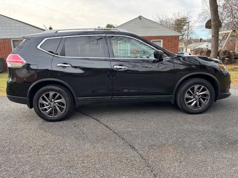 Used 2016 Nissan Rogue SL w/ SL Premium Package image 10