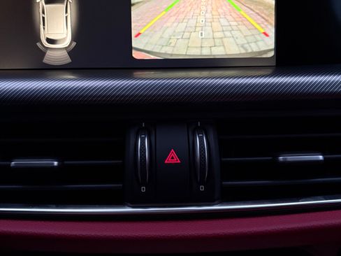 Used 2018 Alfa Romeo Stelvio Sport w/ Quick Order Package 22J Sport image 19