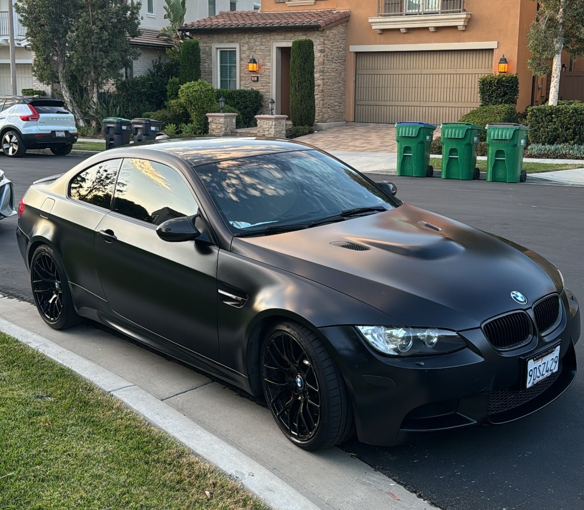 Used 2011 BMW M3 Coupe RWD image 2