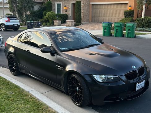 Used 2011 BMW M3 Coupe RWD image 2