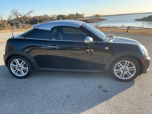Used 2012 MINI Cooper Coupe image 4