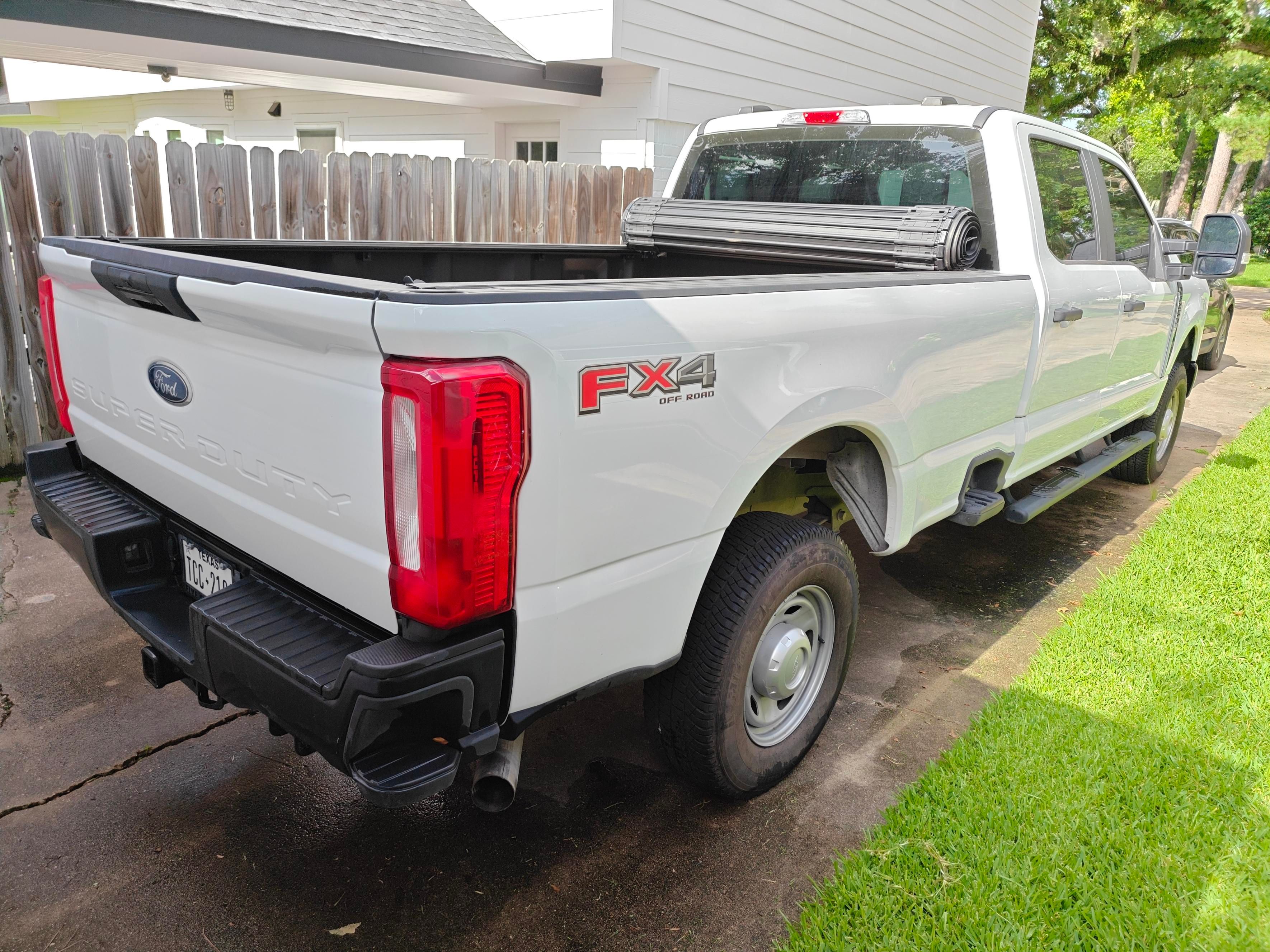 Used 2024 Ford F250 XL w/ FX4 Off-Road Package AWD/4WD image 16