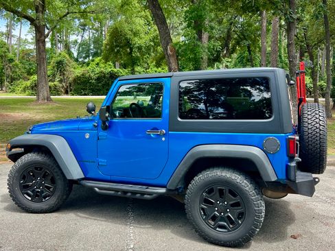 Used 2015 Jeep Wrangler Sport AWD/4WD image 5