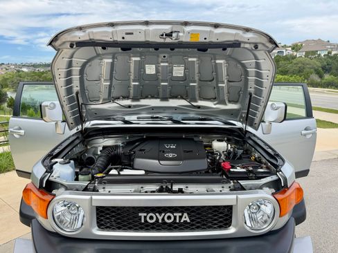 Used 2007 Toyota FJ Cruiser 4WD w/ Upgrade Pkg 2 image 27