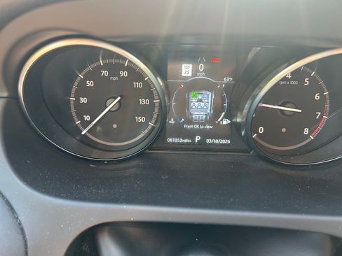 Used 2019 Land Rover Discovery Sport HSE image 28