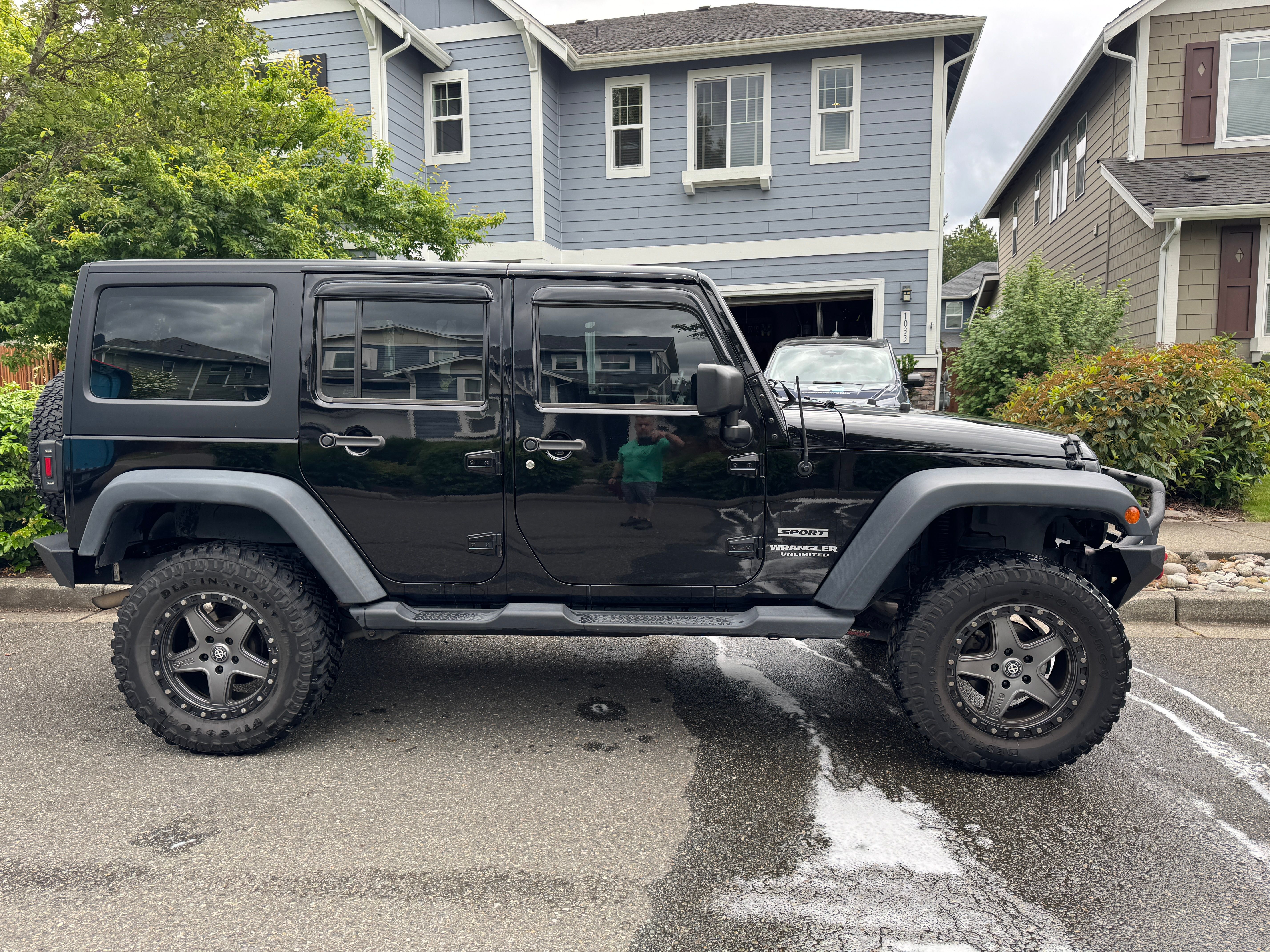Used 2015 Jeep Wrangler Unlimited Sport w/ Max Tow Package AWD/4WD image 1