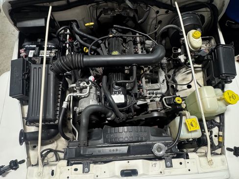 Used 1998 Jeep Wrangler Sahara image 24