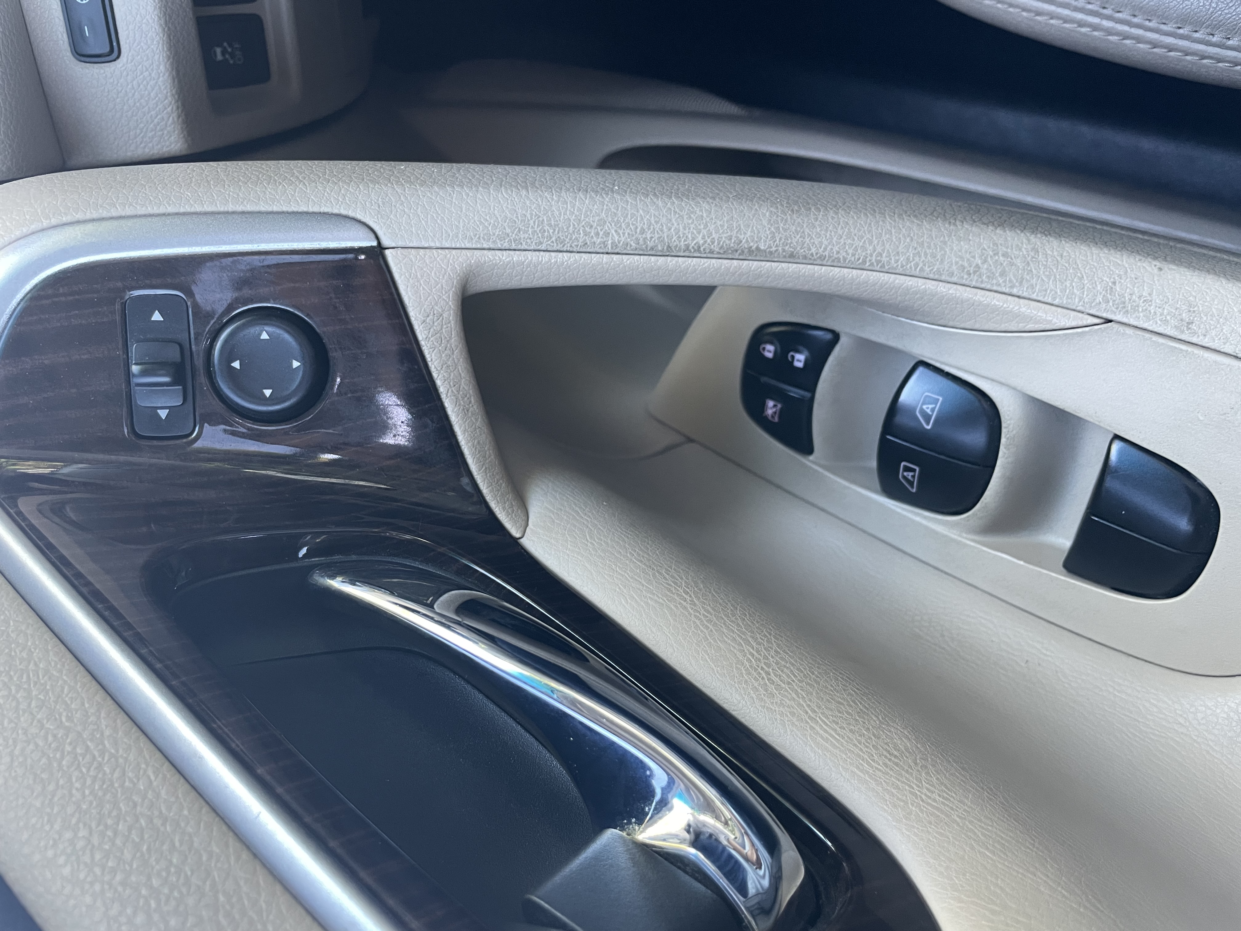 Used 2015 Nissan Altima 2.5 SL w/ Technology Package FWD image 18