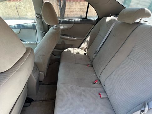 Used 2010 Toyota Corolla LE FWD image 4