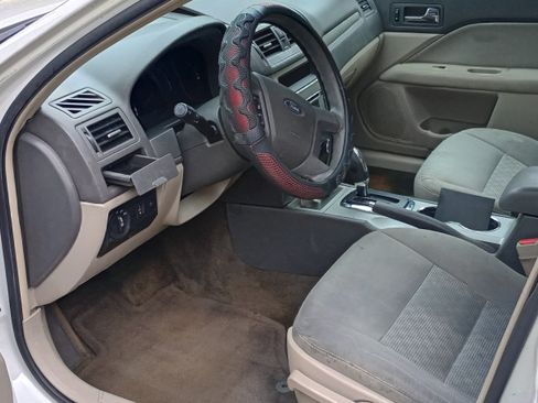 Used 2011 Ford Fusion S image 6