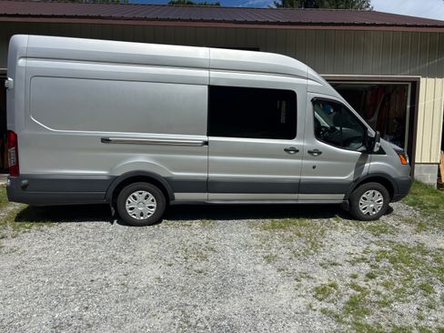 Used 2015 Ford Transit 250 148 High Roof Extended RWD image 1