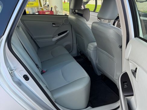 Used 2013 Toyota Prius Four FWD image 6